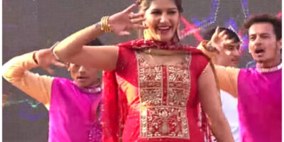 Sapna Choudhary Dance: सपना चौधरी की ‘चुनरी जयपुर की’ डांस वीडियो सोशल मीडिया पर मचाया धमाल