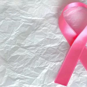 Breast Cancer Symptoms ब्रेस्ट कैंसर के लक्षण, कारण और इलाज (Credit: Pixabay)