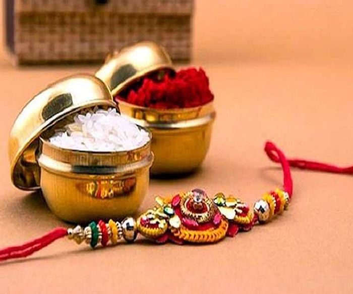 Raksha Bandhan 2022 Wishes: रक्षाबंधन पर इन मैसेज के जरिए दें अपनों को शुभकामनाएं