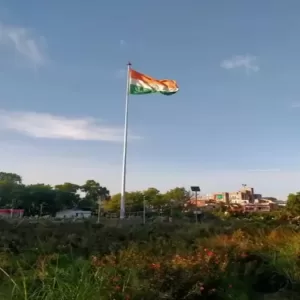 Independence Day 2023 स्वतंत्रता दिवस पर अपने रिश्तेदारों को भेजें ये खास देशभक्ति शायरी