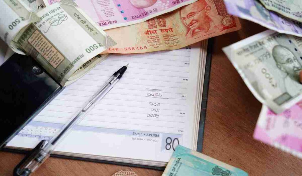 Gratuity Formula 2024: कैसे निकालें ग्रेच्युटी की रकम? यहाँ जानिए आसान तरीका