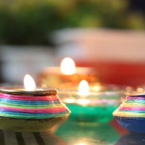 Diwali 2025 Date इस साल कब है दिवाली जानिए तिथि, शुभ मुहूर्त और त्योहार का महत्व (Image Credit: Pixabay)